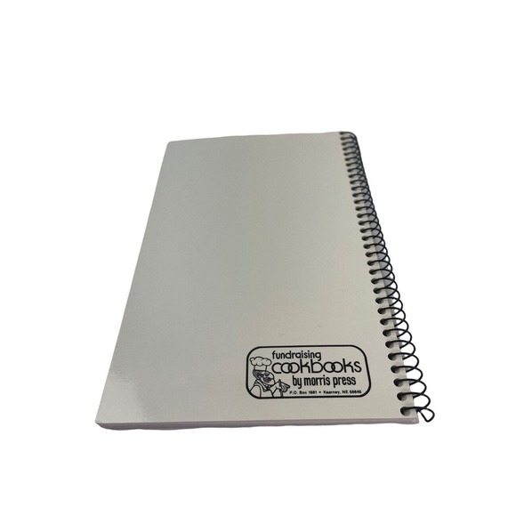 Sumner United Methodist Church Community Cookbook IL Midwest Recipes - Picture 3 of 3